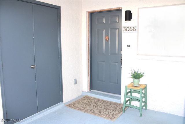 3066 Kings Lake BLVD 7513, Naples, FL 34112