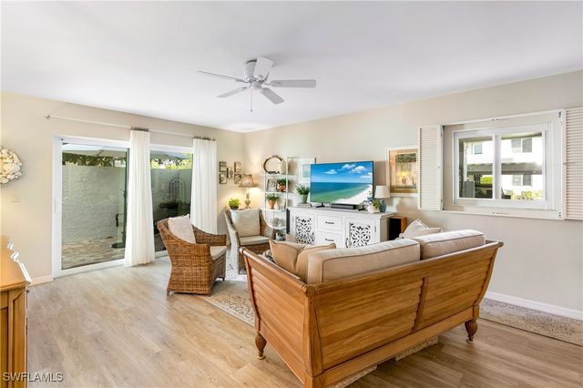 3066 Kings Lake BLVD 7513, Naples, FL 34112