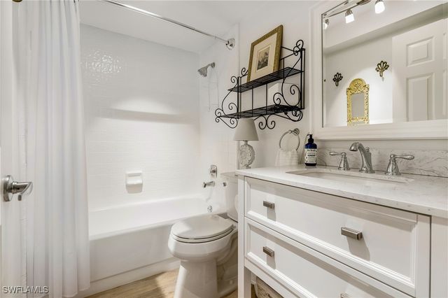 3066 Kings Lake BLVD 7513, Naples, FL 34112