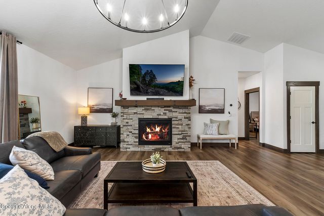 8781 W Seed Loop, Rathdrum, ID 83858