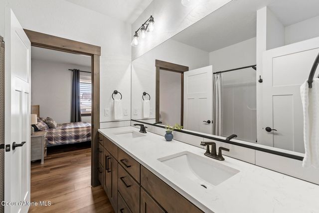 8781 W Seed Loop, Rathdrum, ID 83858