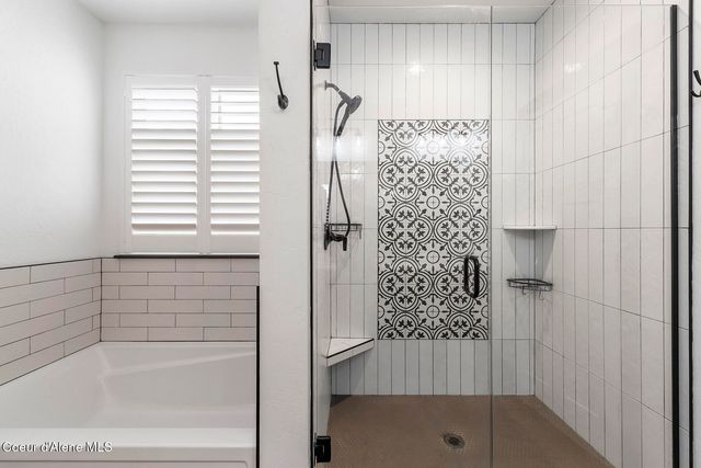 8781 W Seed Loop, Rathdrum, ID 83858