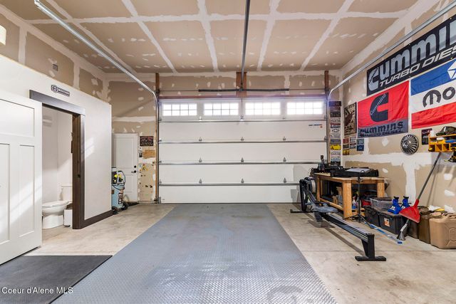 8781 W Seed Loop, Rathdrum, ID 83858