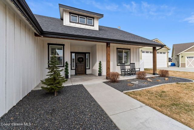 8781 W Seed Loop, Rathdrum, ID 83858