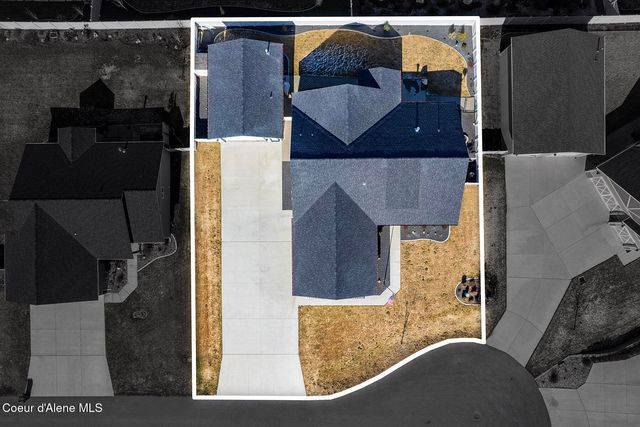 8781 W Seed Loop, Rathdrum, ID 83858