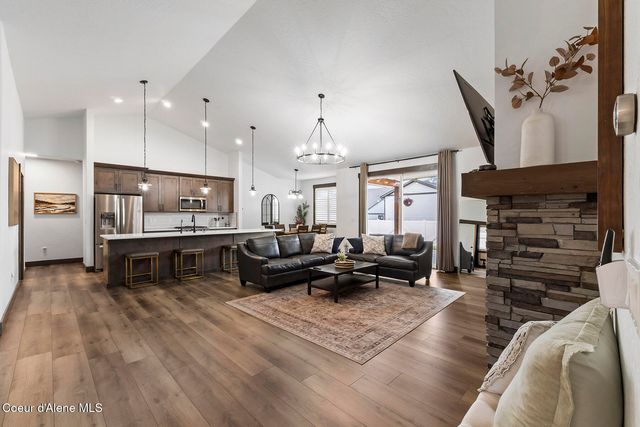 8781 W Seed Loop, Rathdrum, ID 83858