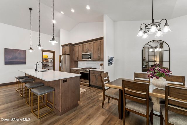 8781 W Seed Loop, Rathdrum, ID 83858