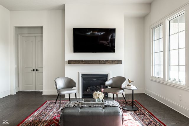 1777 Blythe Street, Carmel, IN 46032