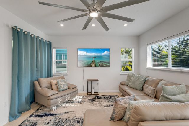 189 Carroll Street, Upper Matecumbe Key Islamorada, FL 33036