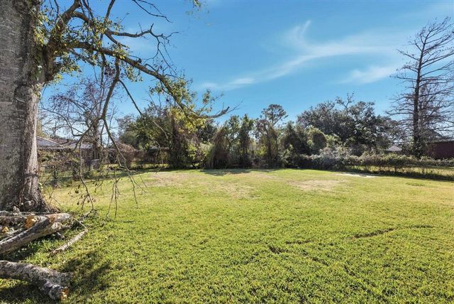 2140 11Th St Street, Lake Charles, LA 70601