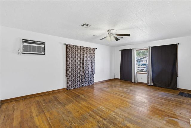 2140 11Th St Street, Lake Charles, LA 70601