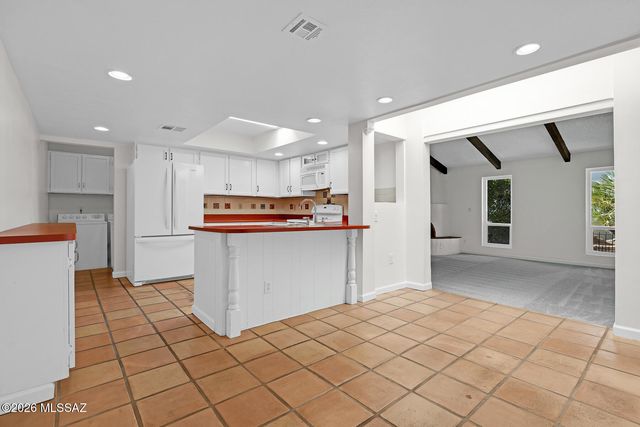 3040 N Placita Fuente, Tucson, AZ 85715