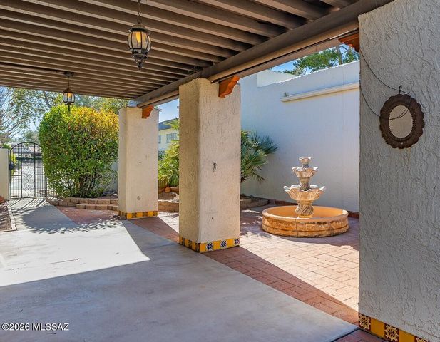 3040 N Placita Fuente, Tucson, AZ 85715