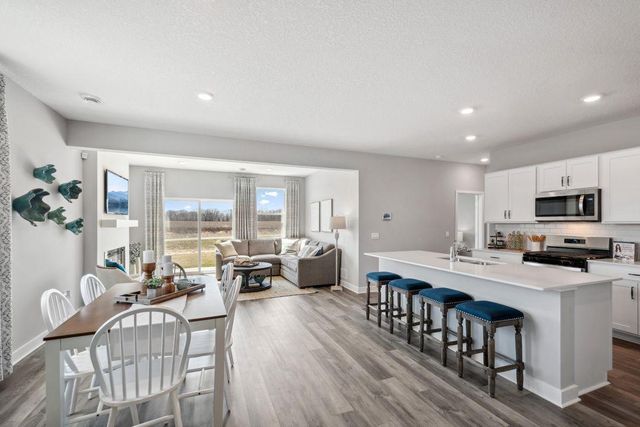 2080 Aquarius Drive, Shakopee, MN 55379