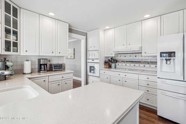 242 Curtis Point Drive, Mantoloking, NJ 08738