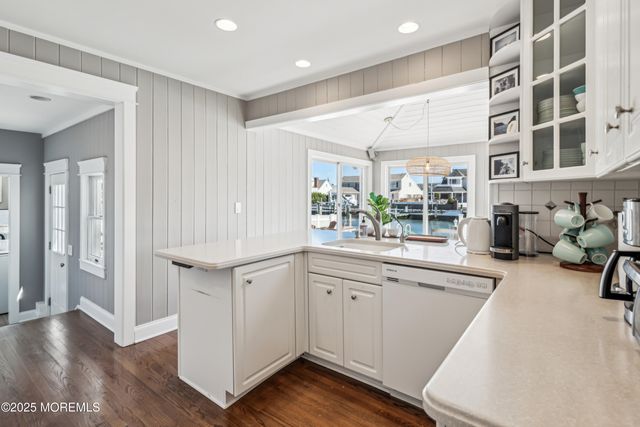 242 Curtis Point Drive, Mantoloking, NJ 08738