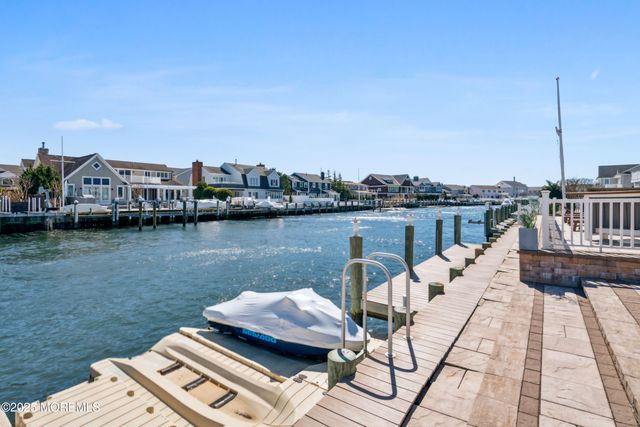 242 Curtis Point Drive, Mantoloking, NJ 08738