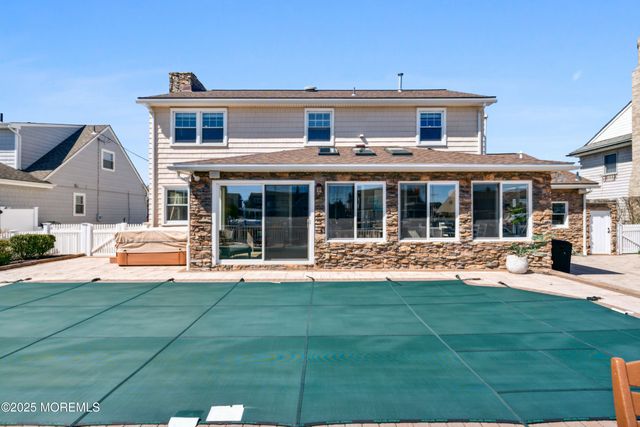 242 Curtis Point Drive, Mantoloking, NJ 08738