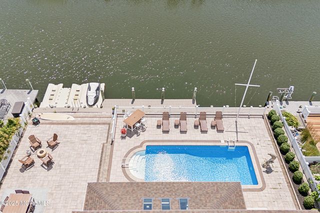 242 Curtis Point Drive, Mantoloking, NJ 08738