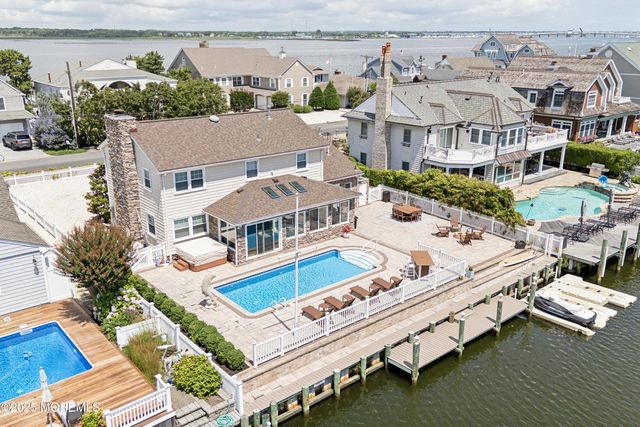 242 Curtis Point Drive, Mantoloking, NJ 08738