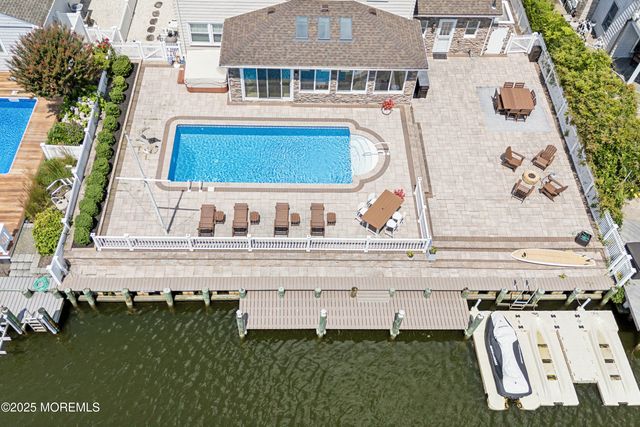 242 Curtis Point Drive, Mantoloking, NJ 08738