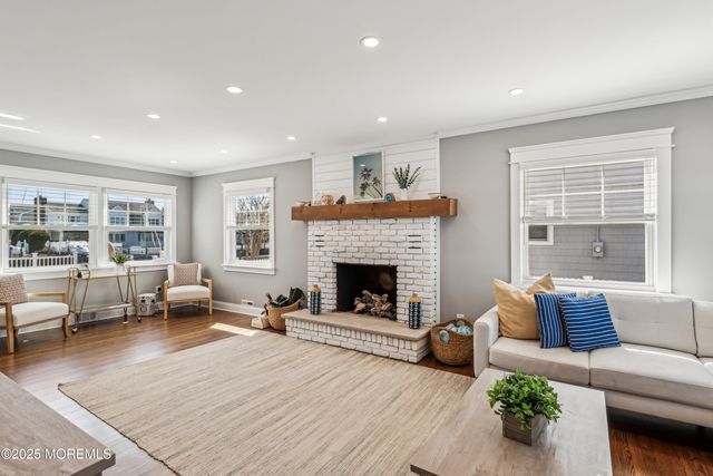 242 Curtis Point Drive, Mantoloking, NJ 08738