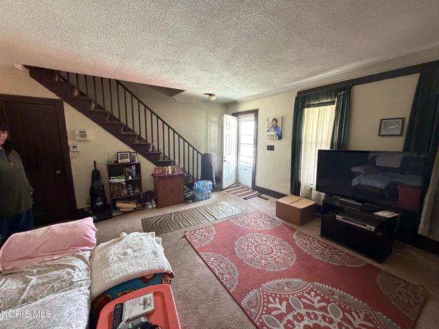 422 Palmer Street, Toledo, OH 43608