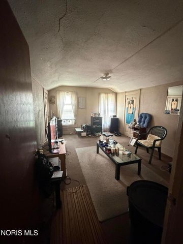 422 Palmer Street, Toledo, OH 43608