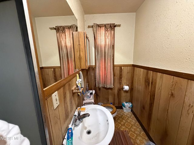 422 Palmer Street, Toledo, OH 43608