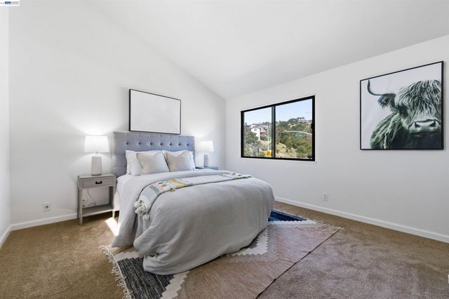 5311 San Simeon Pl, Castro Valley, CA 94552