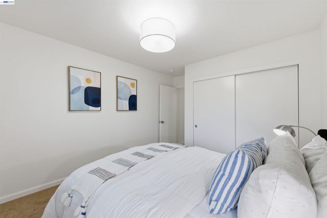 5311 San Simeon Pl, Castro Valley, CA 94552