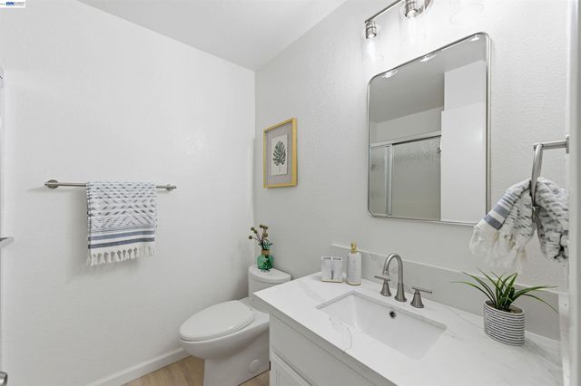 5311 San Simeon Pl, Castro Valley, CA 94552