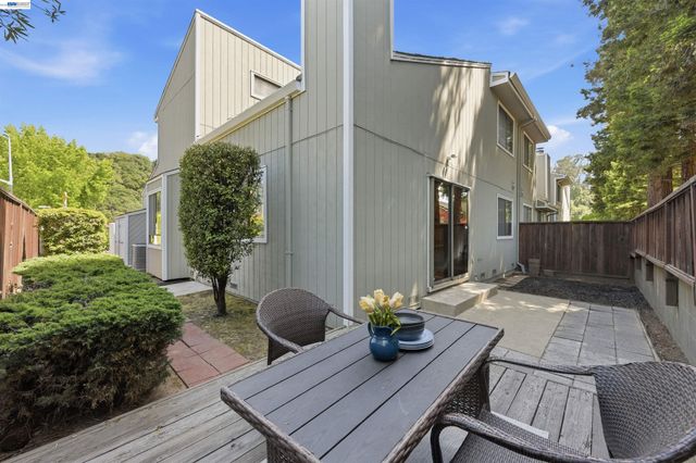 5311 San Simeon Pl, Castro Valley, CA 94552