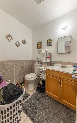 1724 E 2nd Street, Lubbock, TX 79403