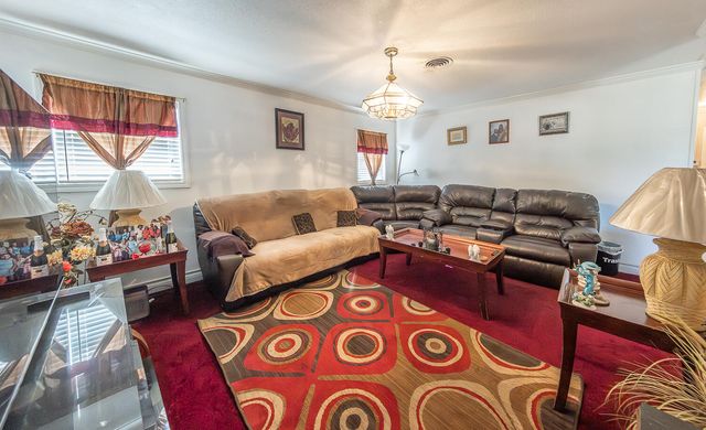 1724 E 2nd Street, Lubbock, TX 79403