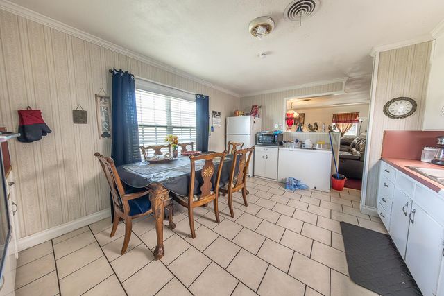 1724 E 2nd Street, Lubbock, TX 79403