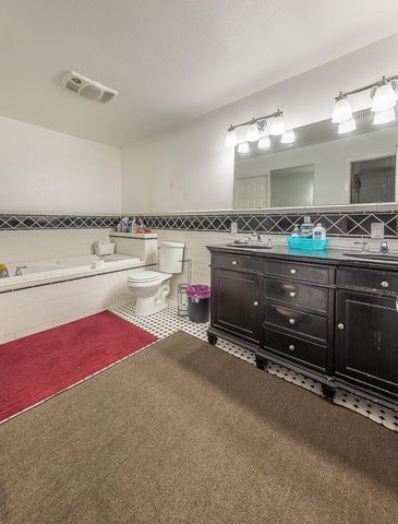 1724 E 2nd Street, Lubbock, TX 79403