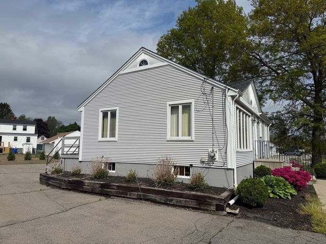 561 County St., Taunton, MA 02780