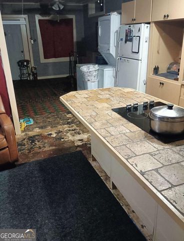 853 Tanner Drive, Scottdale, GA 30079
