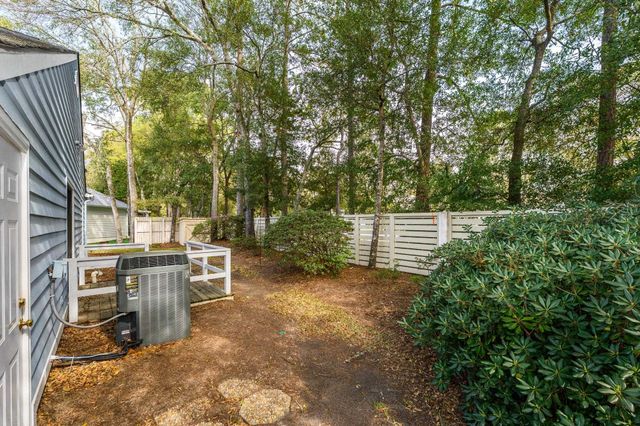 128 Dogwood Pl., North Myrtle Beach, SC 29582