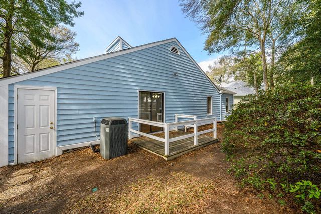 128 Dogwood Pl., North Myrtle Beach, SC 29582