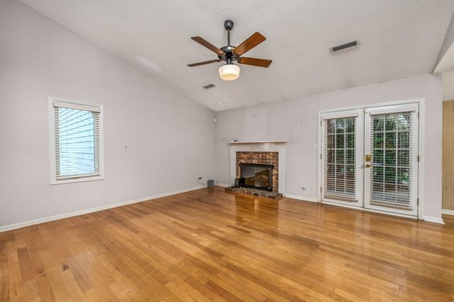 128 Dogwood Pl., North Myrtle Beach, SC 29582