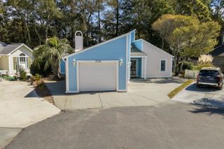 128 Dogwood Pl., North Myrtle Beach, SC 29582