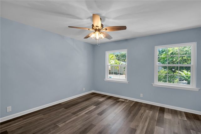 424 Magnolia Ave 6, St Simons Island, GA 31522