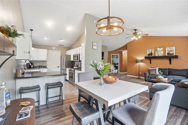 4381 Coach Light Trail, Dayton, OH 45424