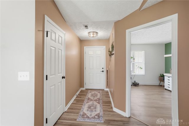 4381 Coach Light Trail, Dayton, OH 45424