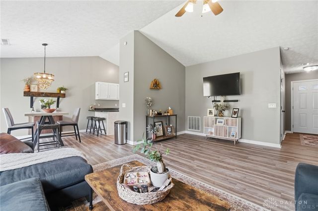 4381 Coach Light Trail, Dayton, OH 45424