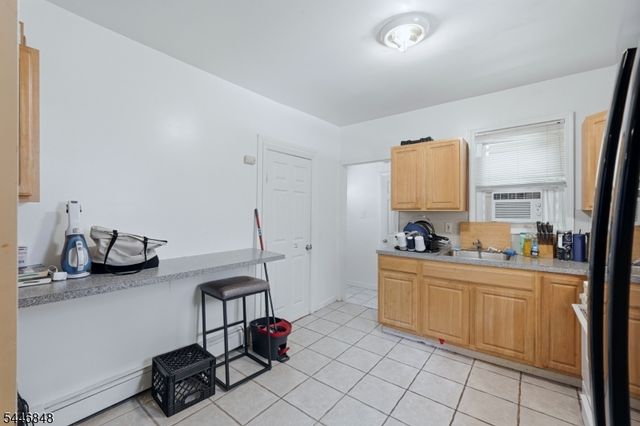 17 Highland Ter, Irvington Twp., NJ 07111