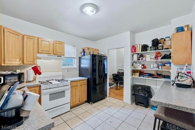 17 Highland Ter, Irvington Twp., NJ 07111