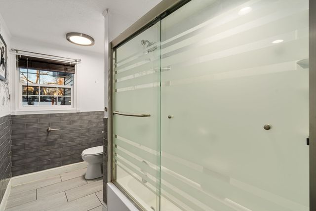 241 Mendon Rd, Attleboro, MA 02703